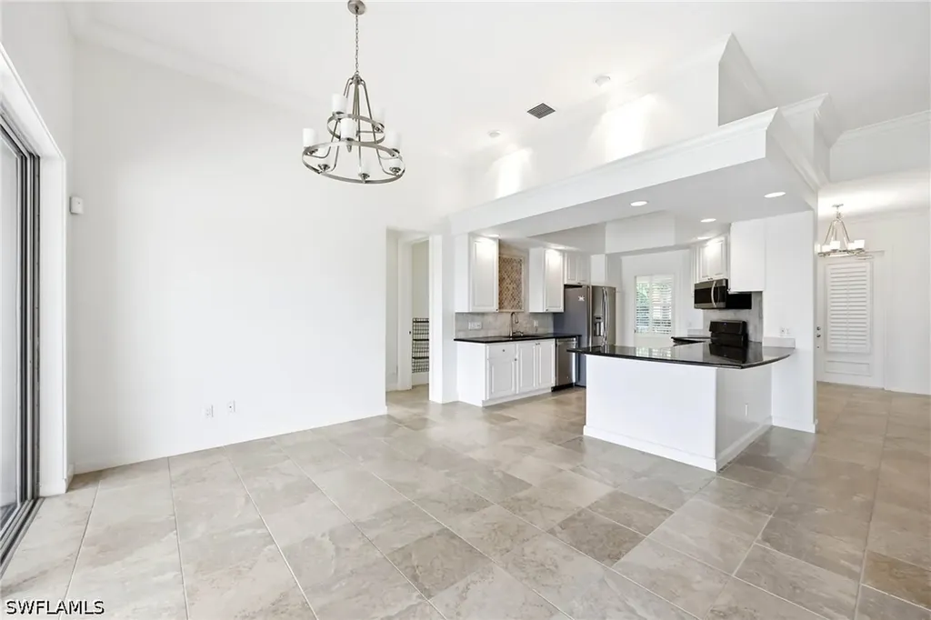 7681 Sicilia Court Naples FL 34114