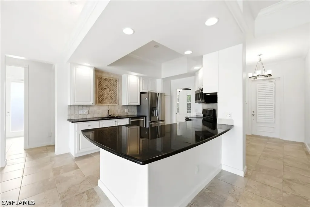 7681 Sicilia Court Naples FL 34114
