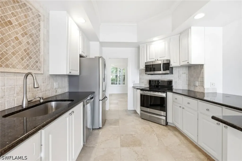 7681 Sicilia Court Naples FL 34114