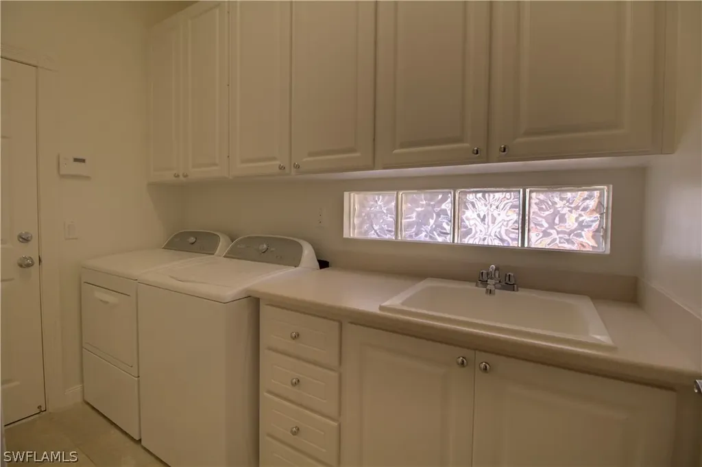 7681 Sicilia Court Naples FL 34114