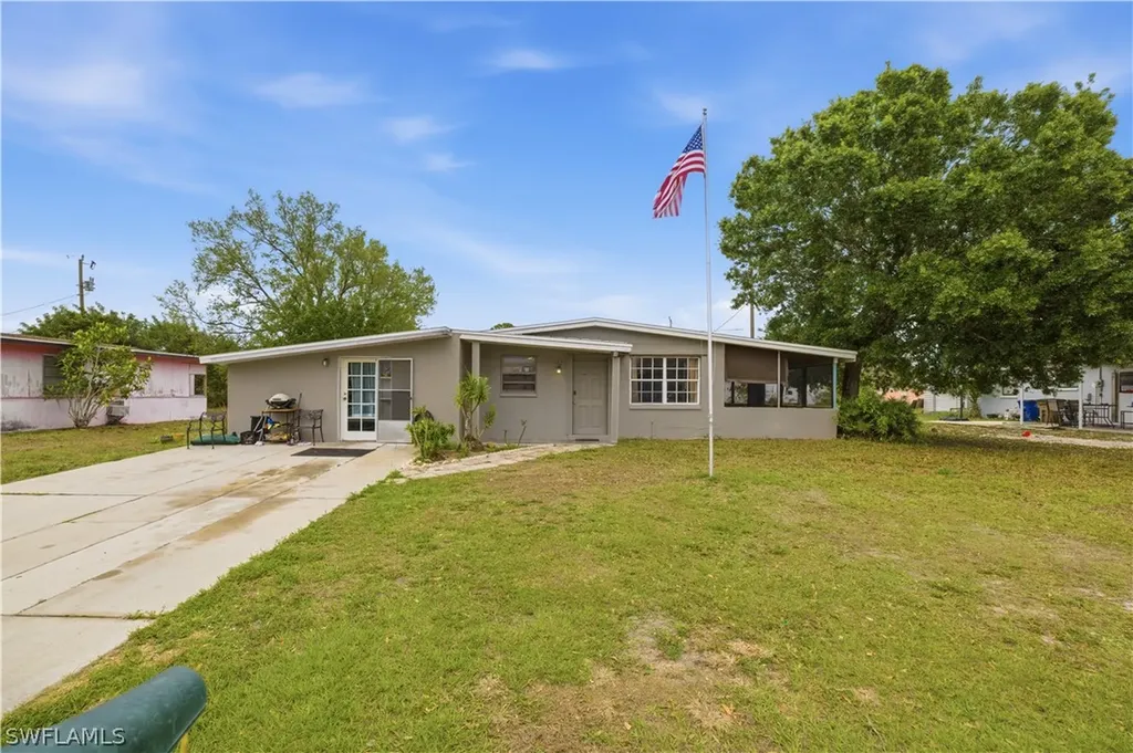 1154 Navajo Avenue Lehigh Acres FL 33936