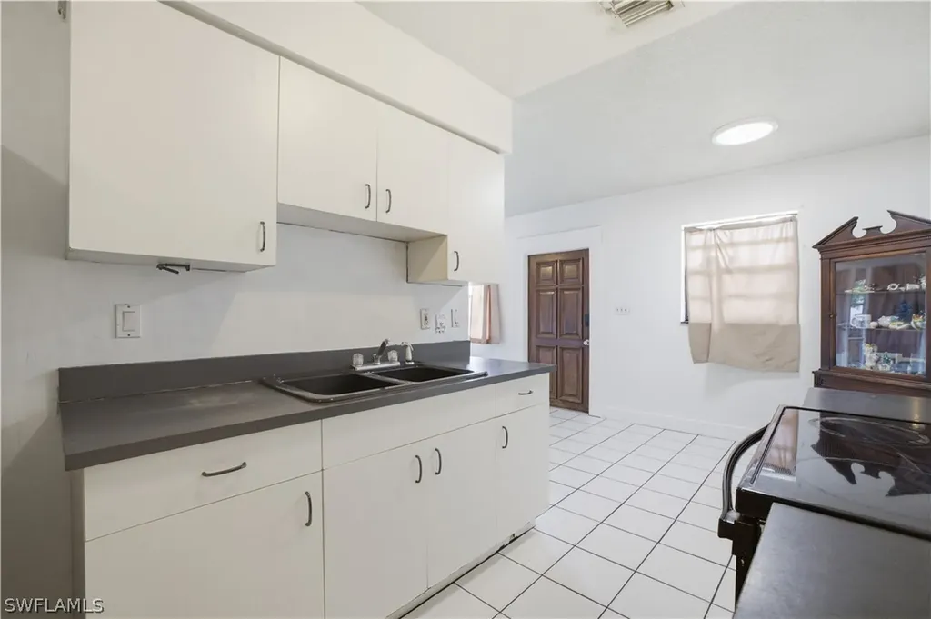 1154 Navajo Avenue Lehigh Acres FL 33936