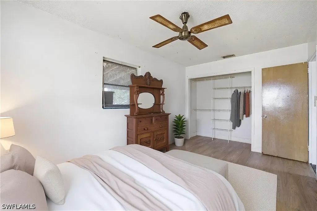 1154 Navajo Avenue Lehigh Acres FL 33936