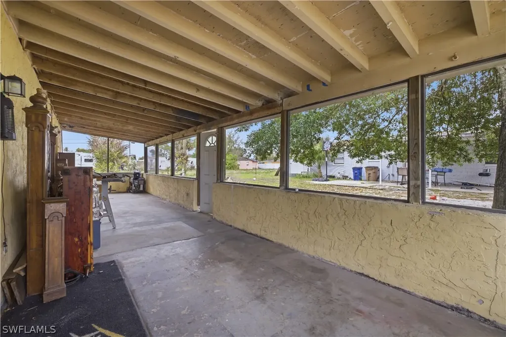 1154 Navajo Avenue Lehigh Acres FL 33936