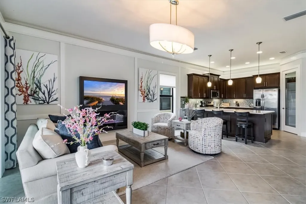 13441 Coronado Drive Naples FL 34109