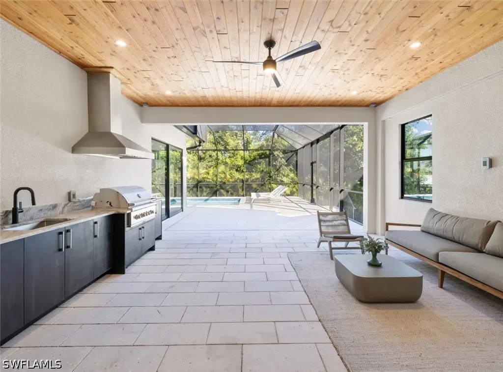 2721 Van Buren Avenue Naples FL 34112
