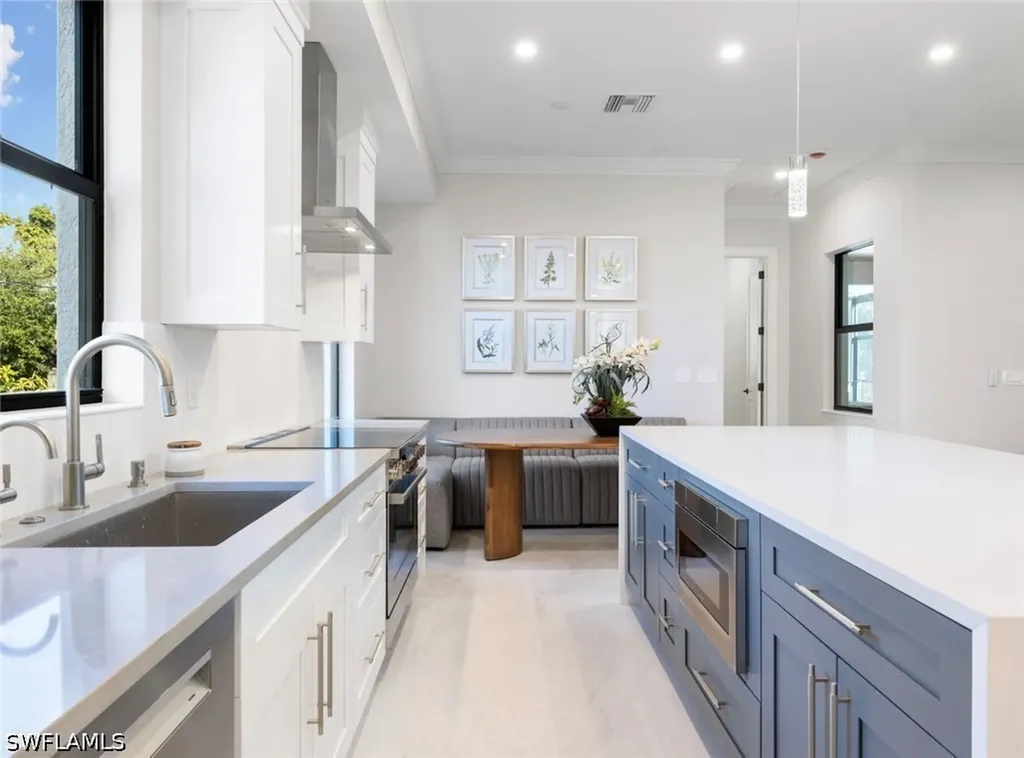 2721 Van Buren Avenue Naples FL 34112
