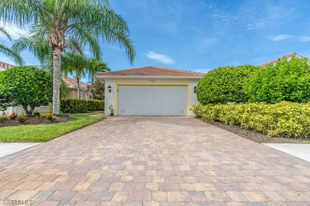7630 Novara Court Naples FL 34114
