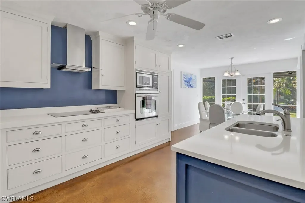 2293 Royal Lane Naples FL 34112