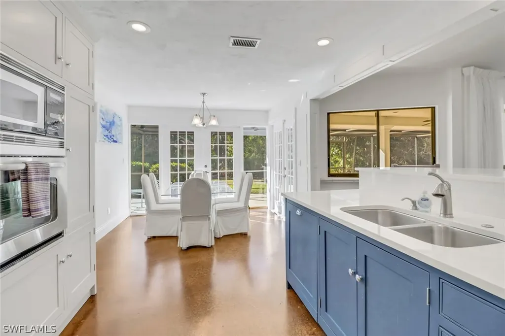 2293 Royal Lane Naples FL 34112