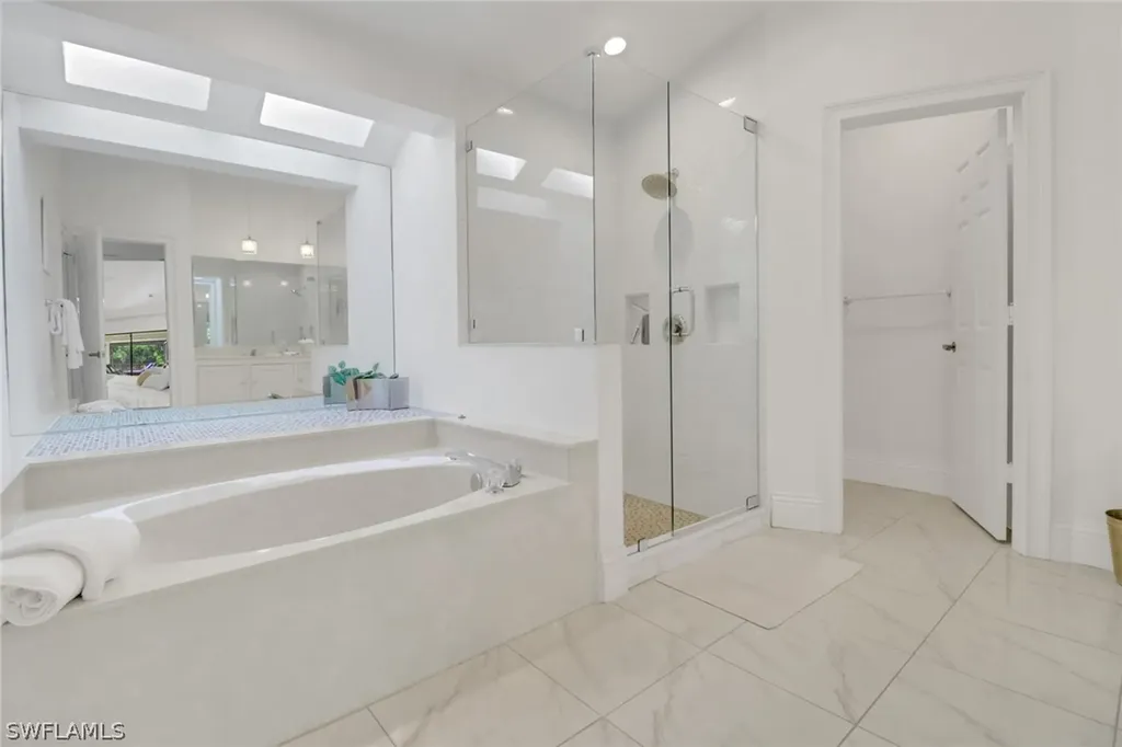 2293 Royal Lane Naples FL 34112