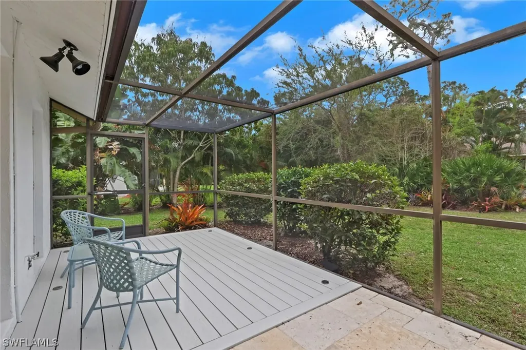 2293 Royal Lane Naples FL 34112