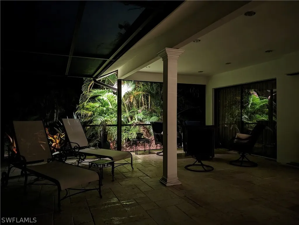 2293 Royal Lane Naples FL 34112