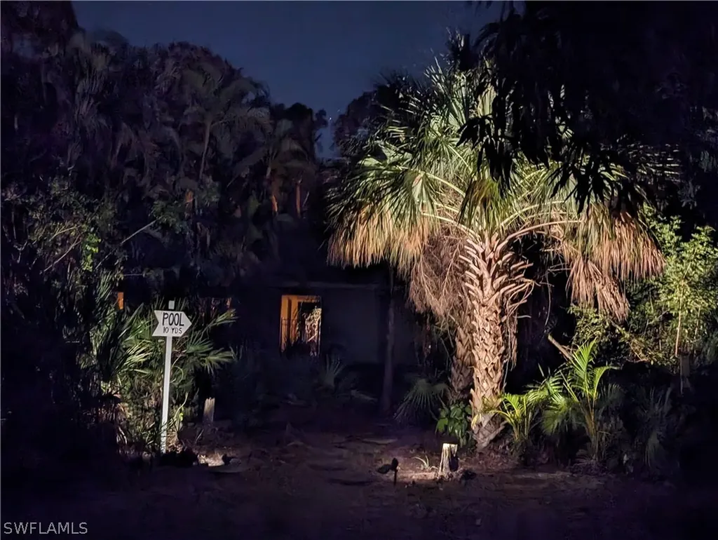 2293 Royal Lane Naples FL 34112
