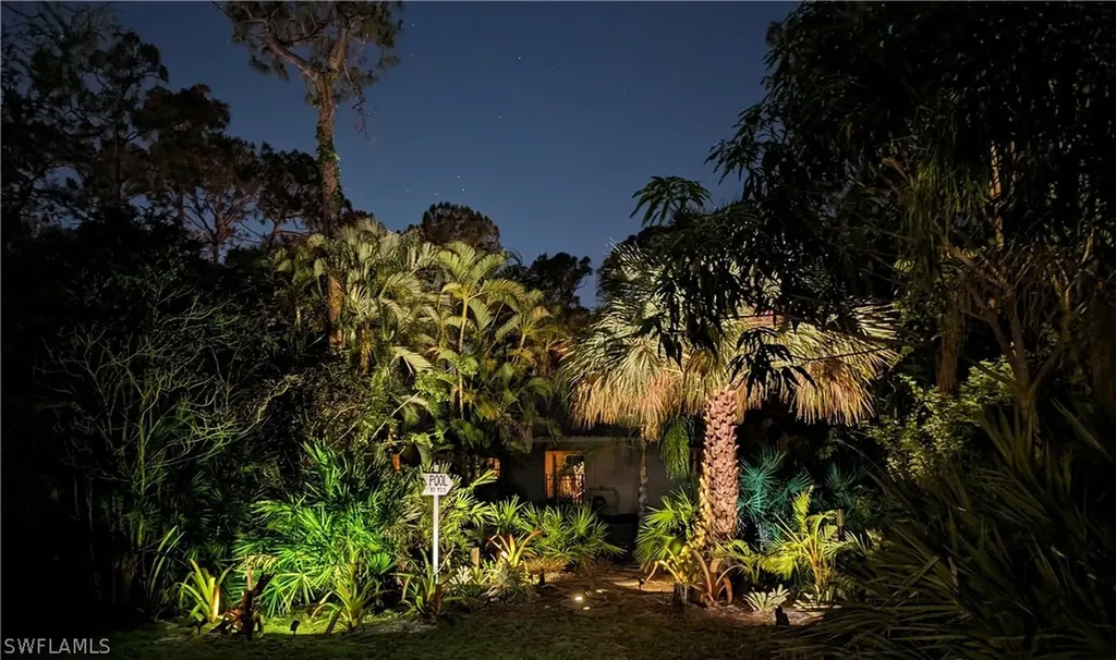 2293 Royal Lane Naples FL 34112