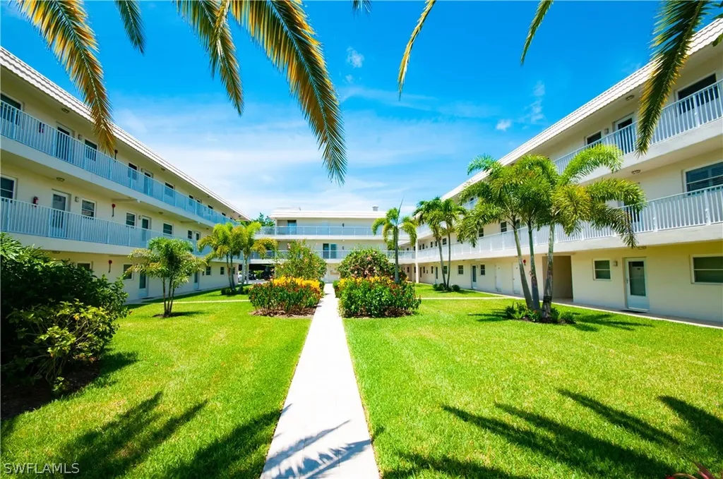 3150 Binnacle Drive SE Naples FL 34103