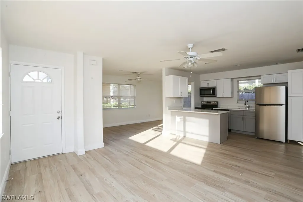 521 96th Avenue N Naples FL 34108