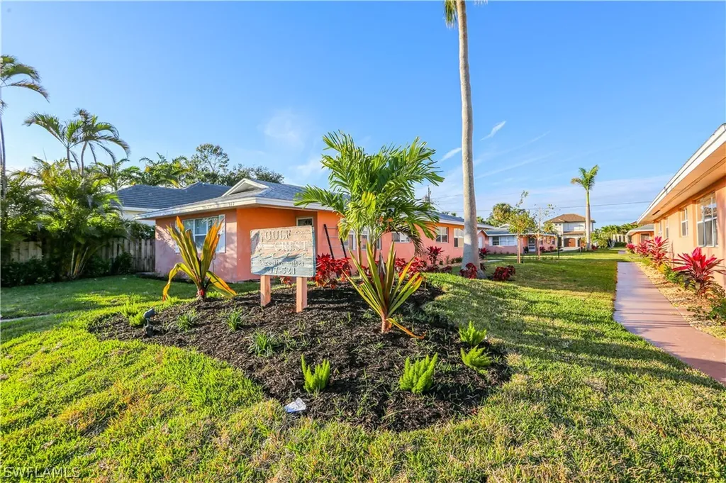521 96th Avenue N Naples FL 34108