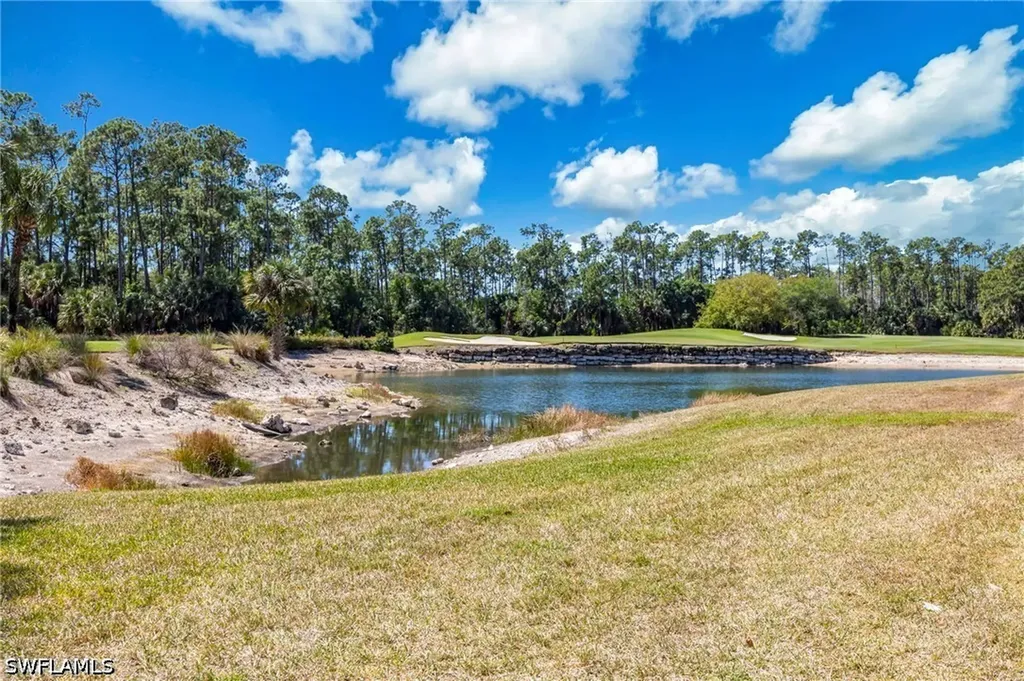 4884 Hampshire Court Naples FL 34112