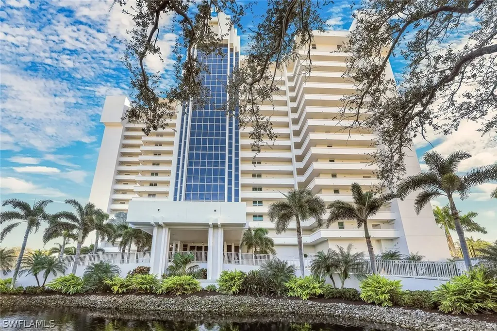 6361 Pelican Bay Boulevard Naples FL 34108