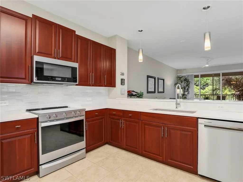 10025 Heather Lane Naples FL 34119