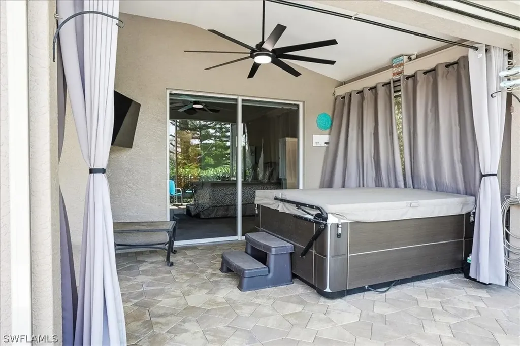2050 Mandarin Lane Naples FL 34120