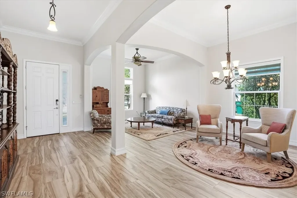 2050 Mandarin Lane Naples FL 34120