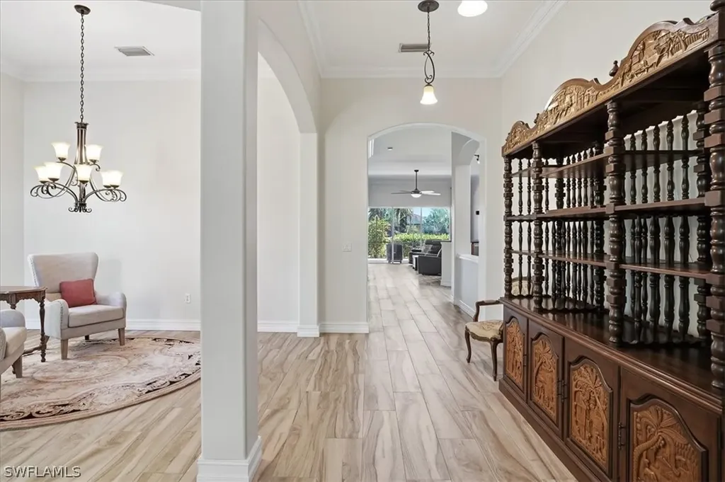 2050 Mandarin Lane Naples FL 34120