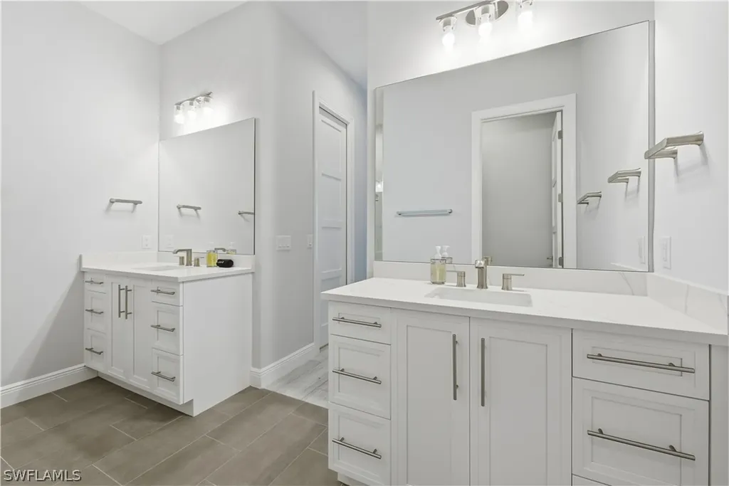 711 91st Avenue N Naples FL 34108