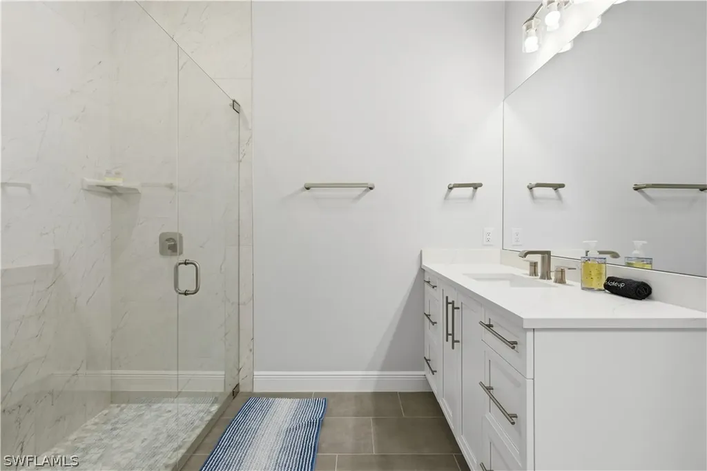 711 91st Avenue N Naples FL 34108