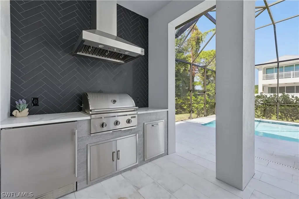 711 91st Avenue N Naples FL 34108