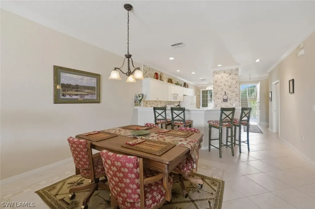 4834 Hampshire Court Naples FL 34112