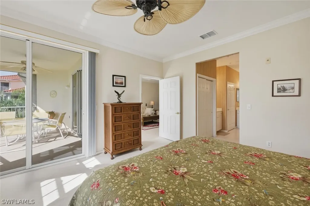 4834 Hampshire Court Naples FL 34112