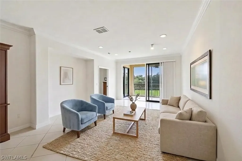 4834 Hampshire Court Naples FL 34112