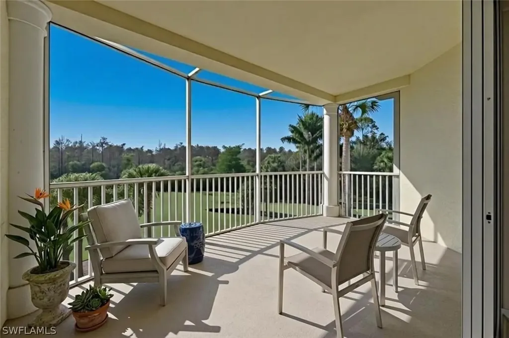 4834 Hampshire Court Naples FL 34112