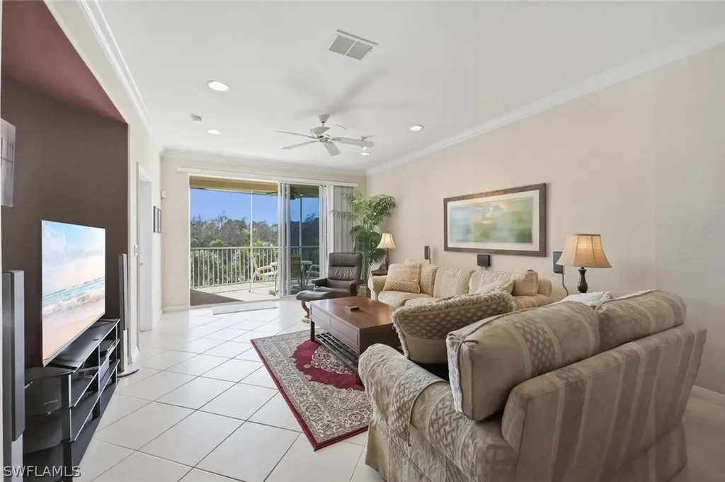 4834 Hampshire Court Naples FL 34112