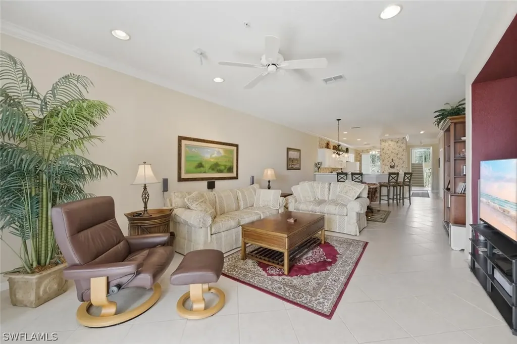 4834 Hampshire Court Naples FL 34112