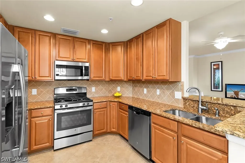 3169 Aviamar Circle Naples FL 34114