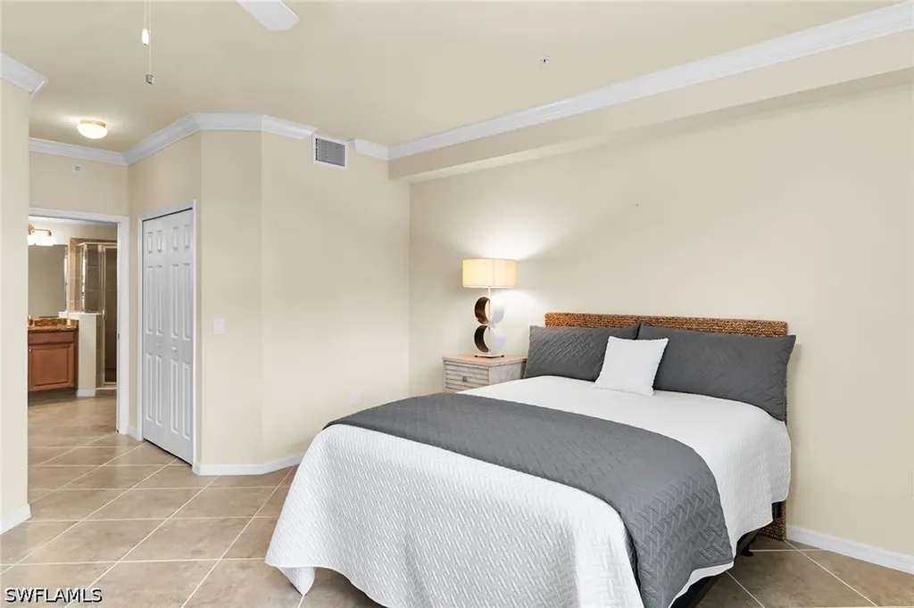 3169 Aviamar Circle Naples FL 34114