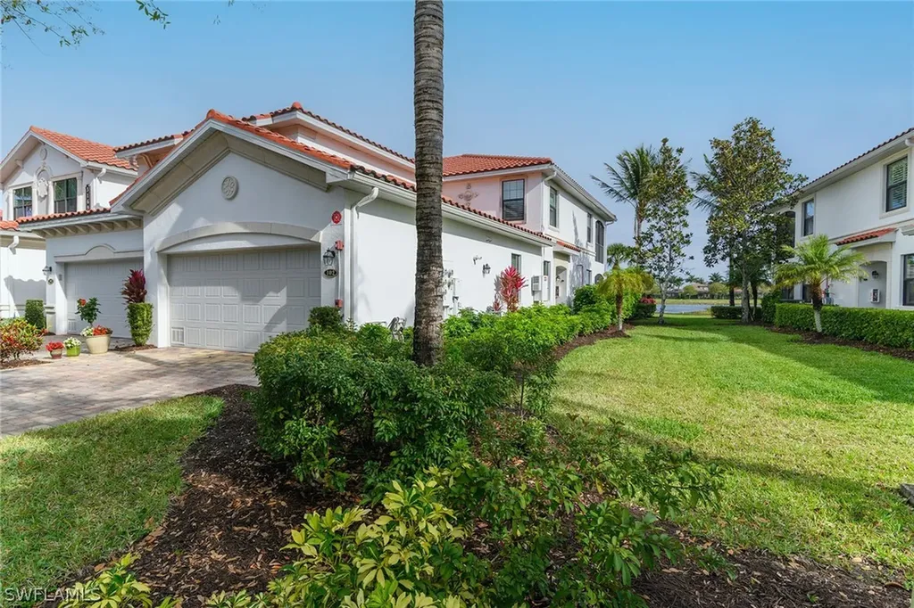 3169 Aviamar Circle Naples FL 34114