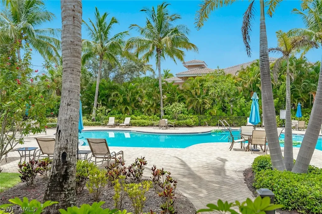 3169 Aviamar Circle Naples FL 34114