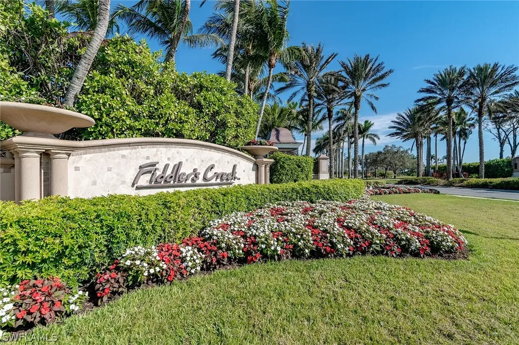 3169 Aviamar Circle Naples FL 34114