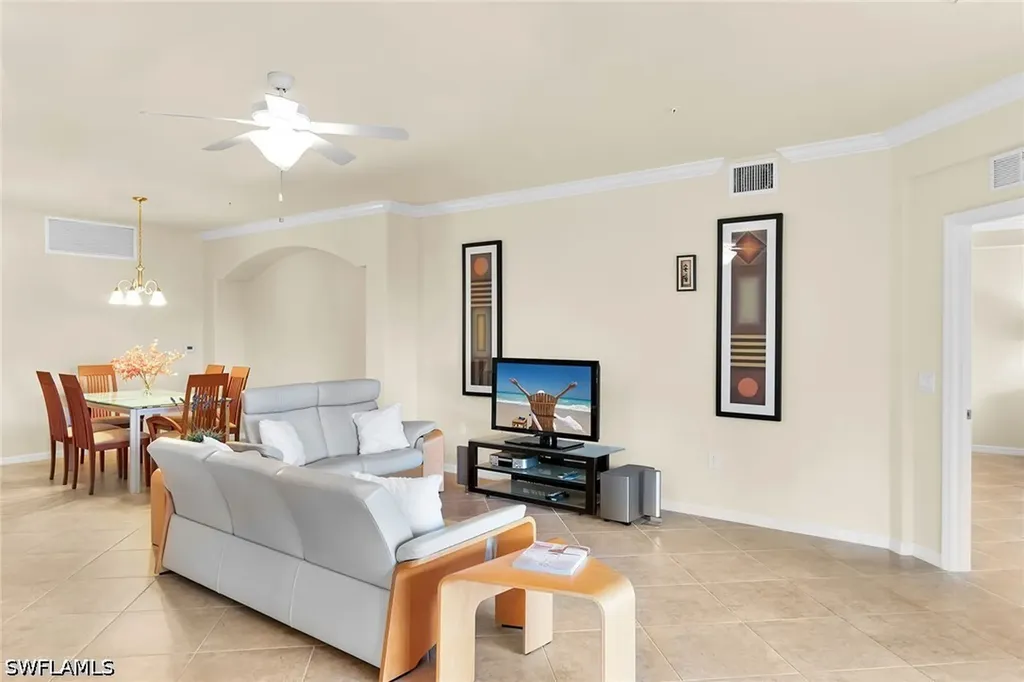 3169 Aviamar Circle Naples FL 34114