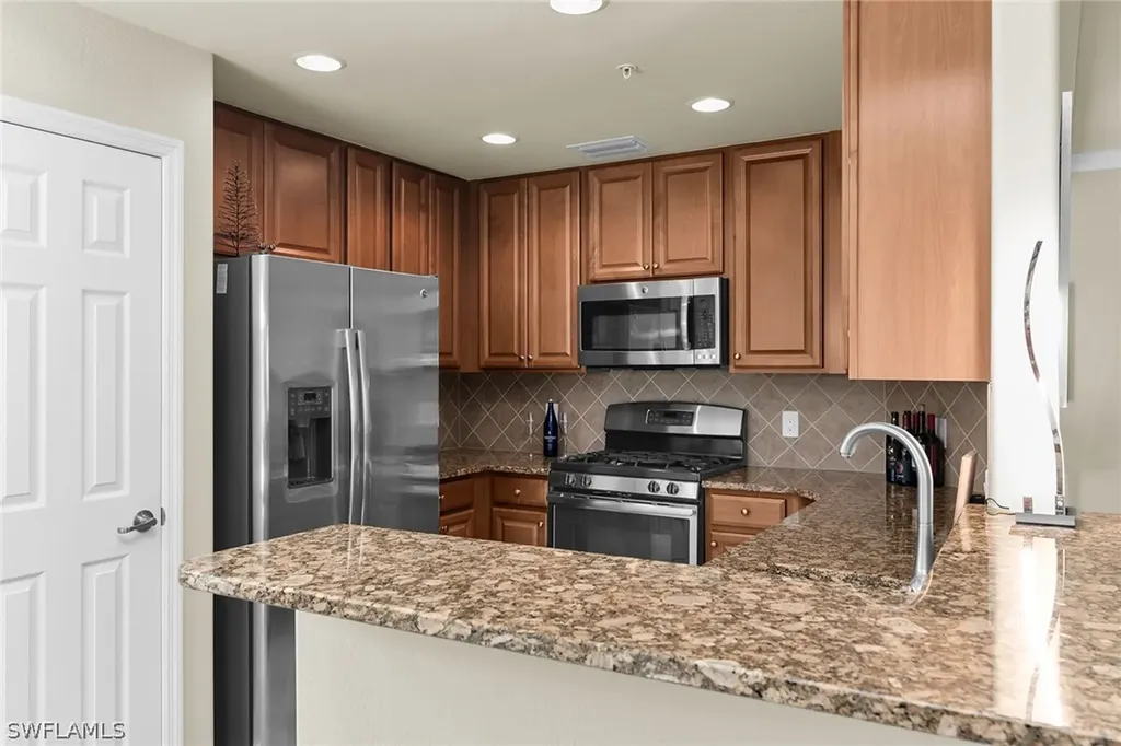 3169 Aviamar Circle Naples FL 34114