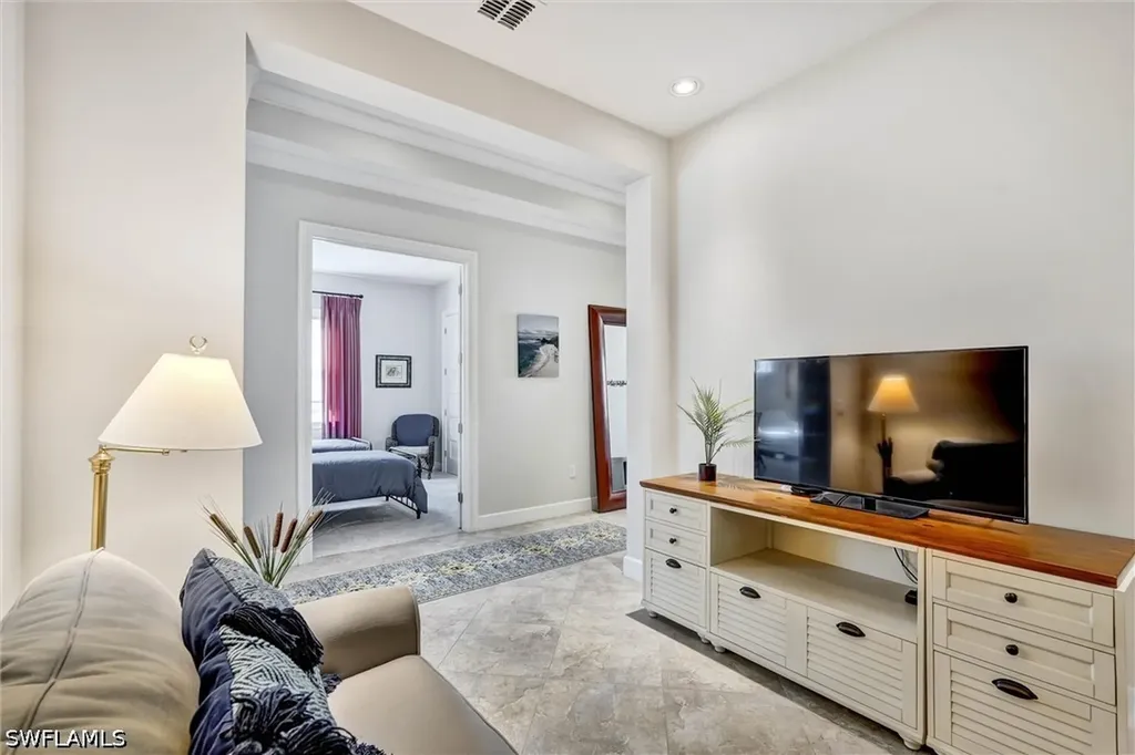 6939 Cay Court Naples FL 34113