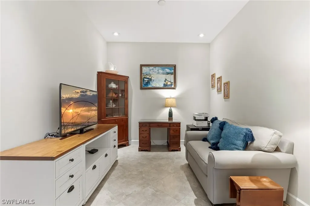 6939 Cay Court Naples FL 34113