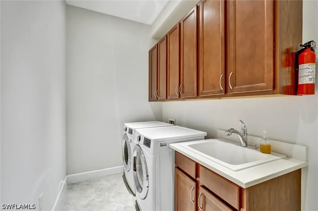 6939 Cay Court Naples FL 34113