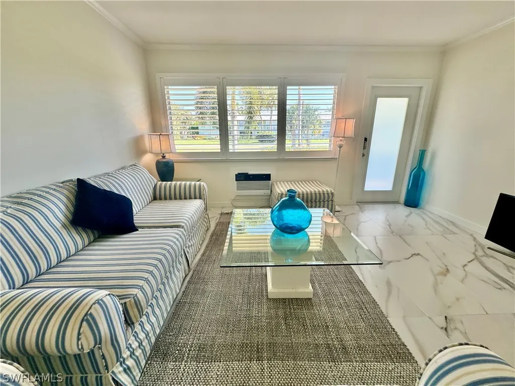 473 12th Avenue S Naples FL 34102