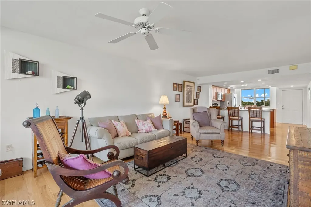 290 Naples Cove Drive Naples FL 34110