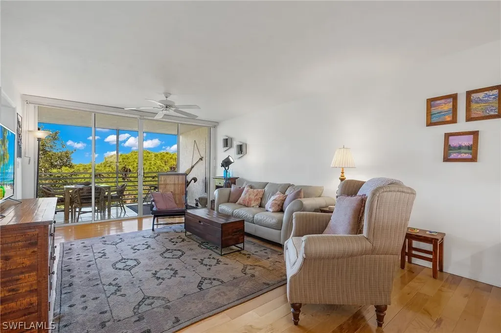 290 Naples Cove Drive Naples FL 34110